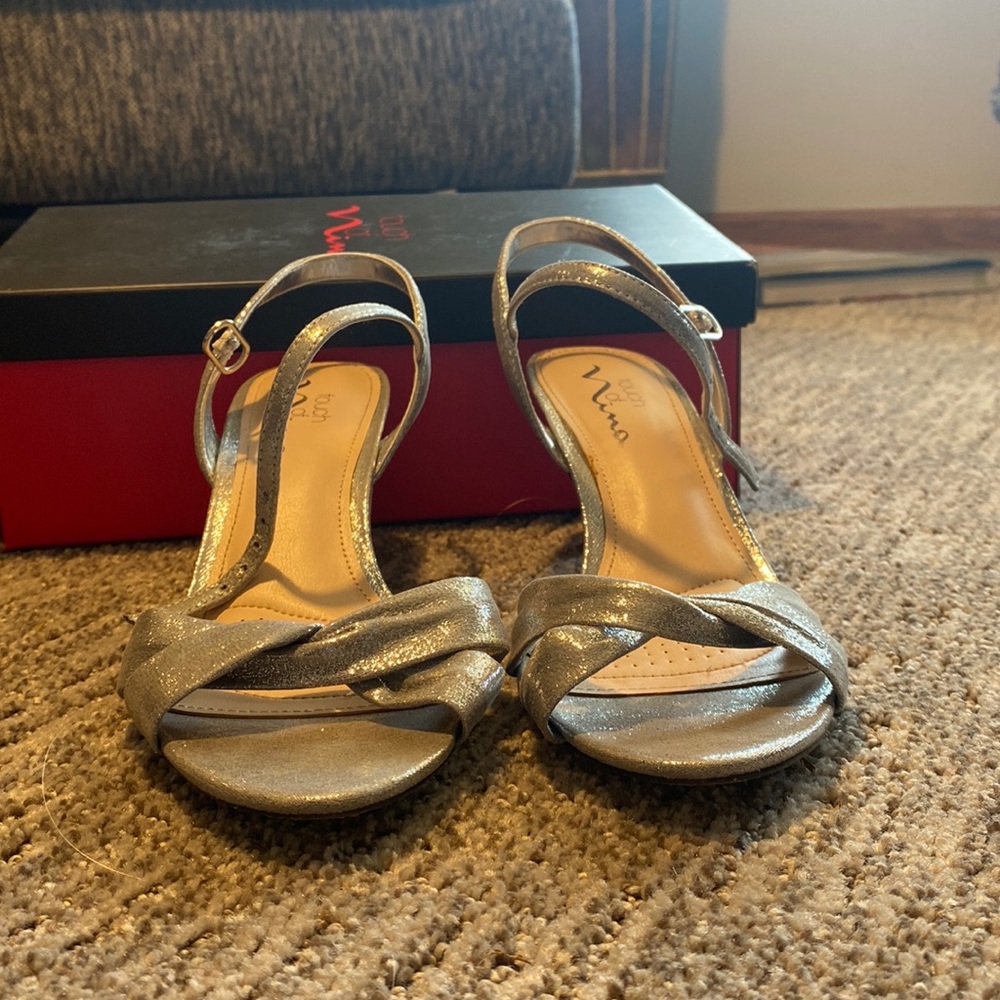 Touch of Nina short silver heels